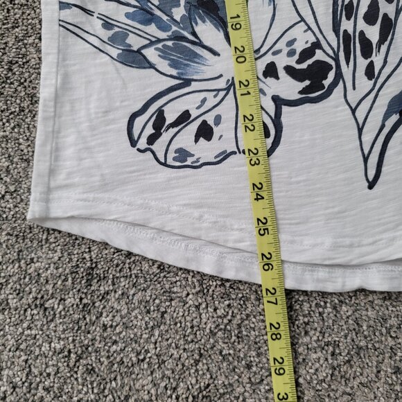 Chicos Short Sleeve Lightweight Top White Floral Size 1 Approx Medium - Picture 9 of 9